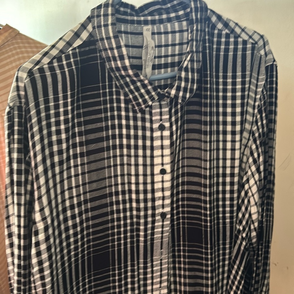 Melissa McCarthy plaid button down